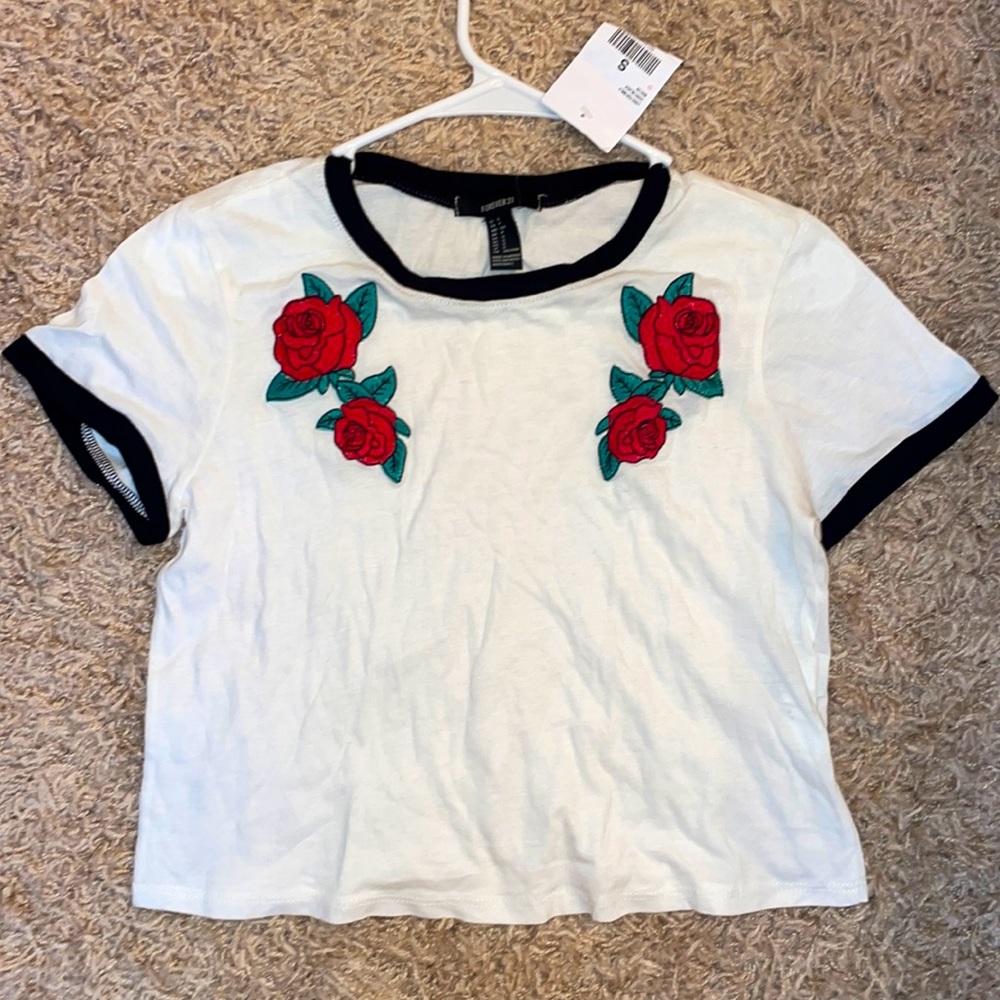 Small Forever 21 Rose T-shirt